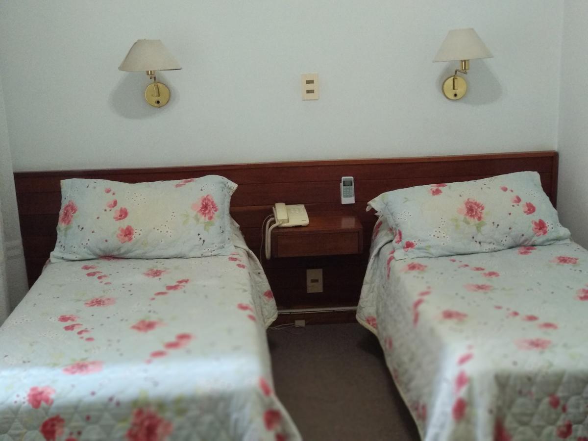 Hotel Crown Melo Eksteriør bilde